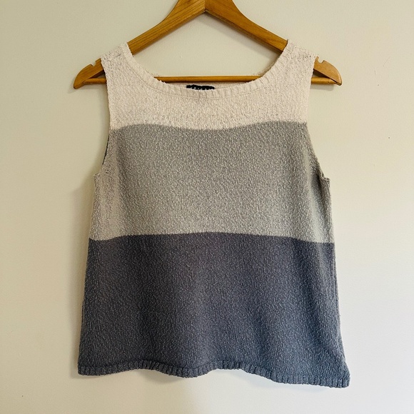 Tribal |  Women’s Large White and Blue Colour Block Knit Sleeveless Tank Too - Picture 1 of 6